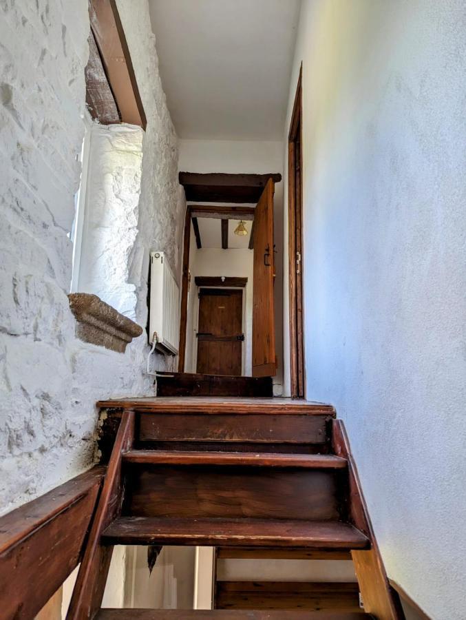 Les Gites De La Cabache Montaigu-les-Bois Exterior foto